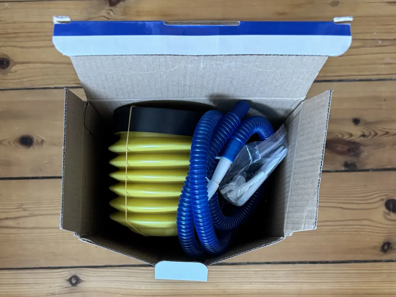 Billede 3 - Trænningsbold med fod pumpe