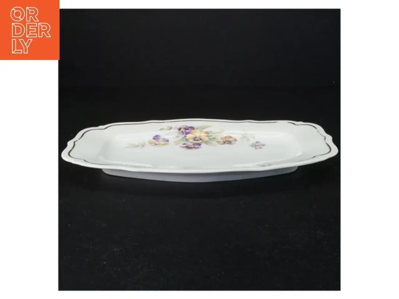 Billede 1 - Porcelænsfad med blomstermotiv fra Bavaria (str. 28 x 19 cm)
