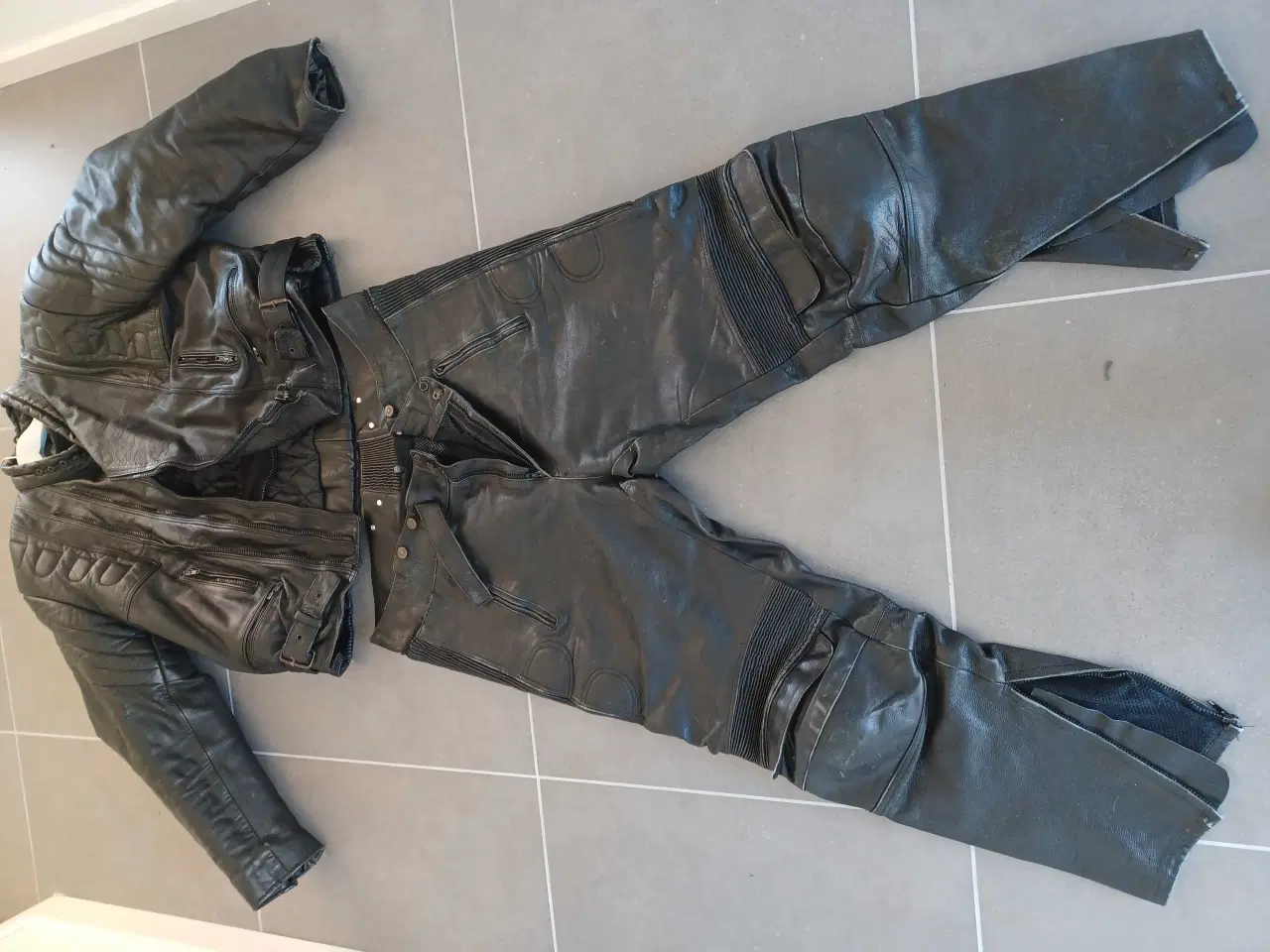 Billede 2 - Stor motorcykel jakke m bukser 