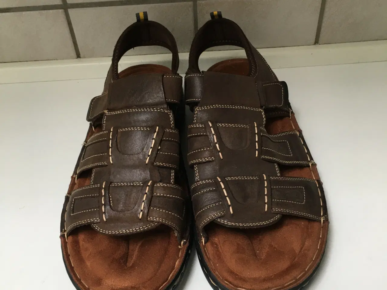 Billede 1 - NY Herre sandaler i brun skind str. 45