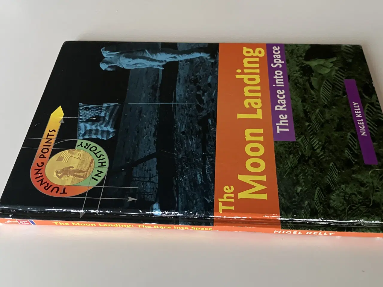 Billede 6 - The Moon Landing. By Nigel Kelly