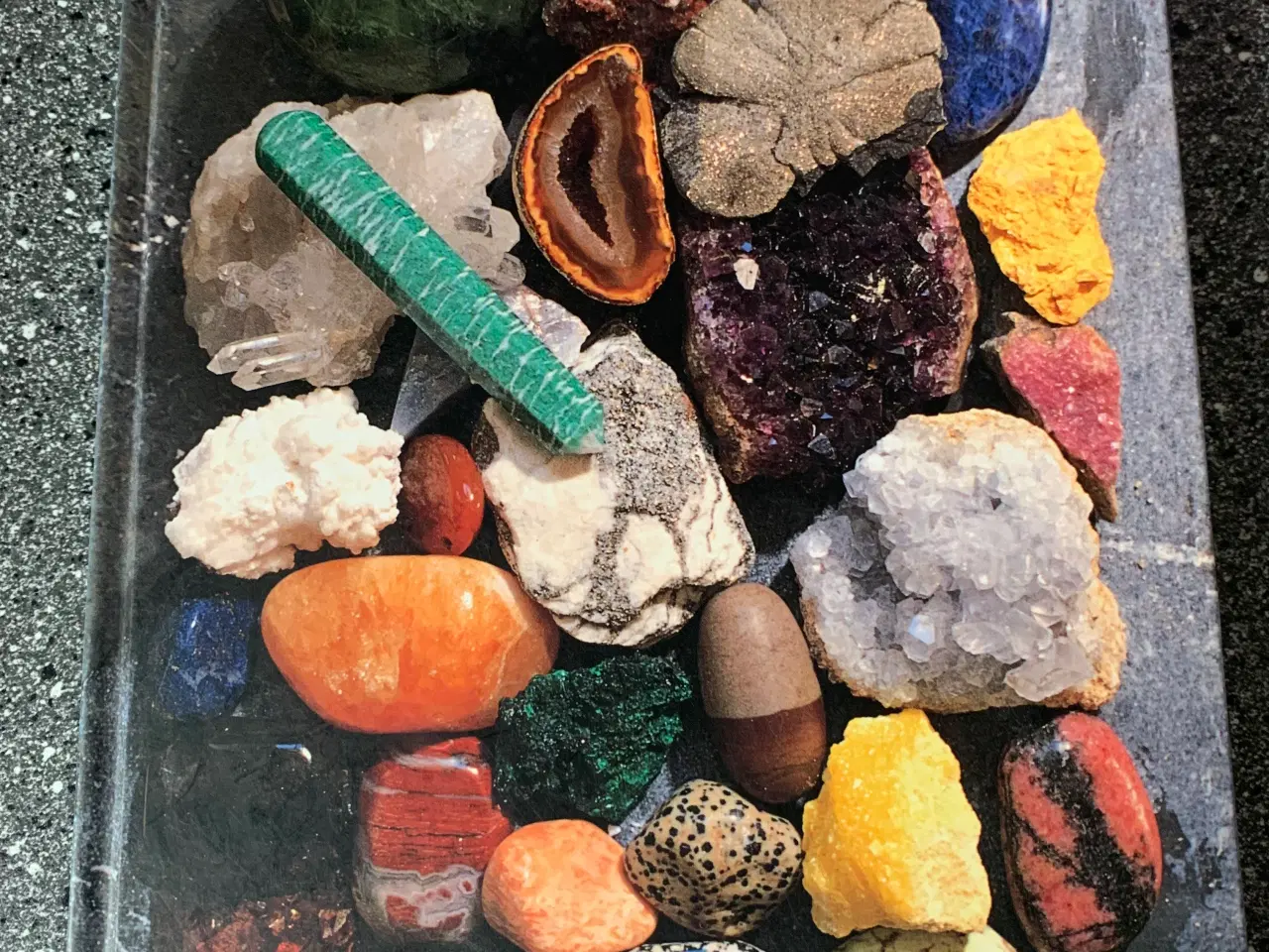 Billede 1 - Bog: Krystalhealing