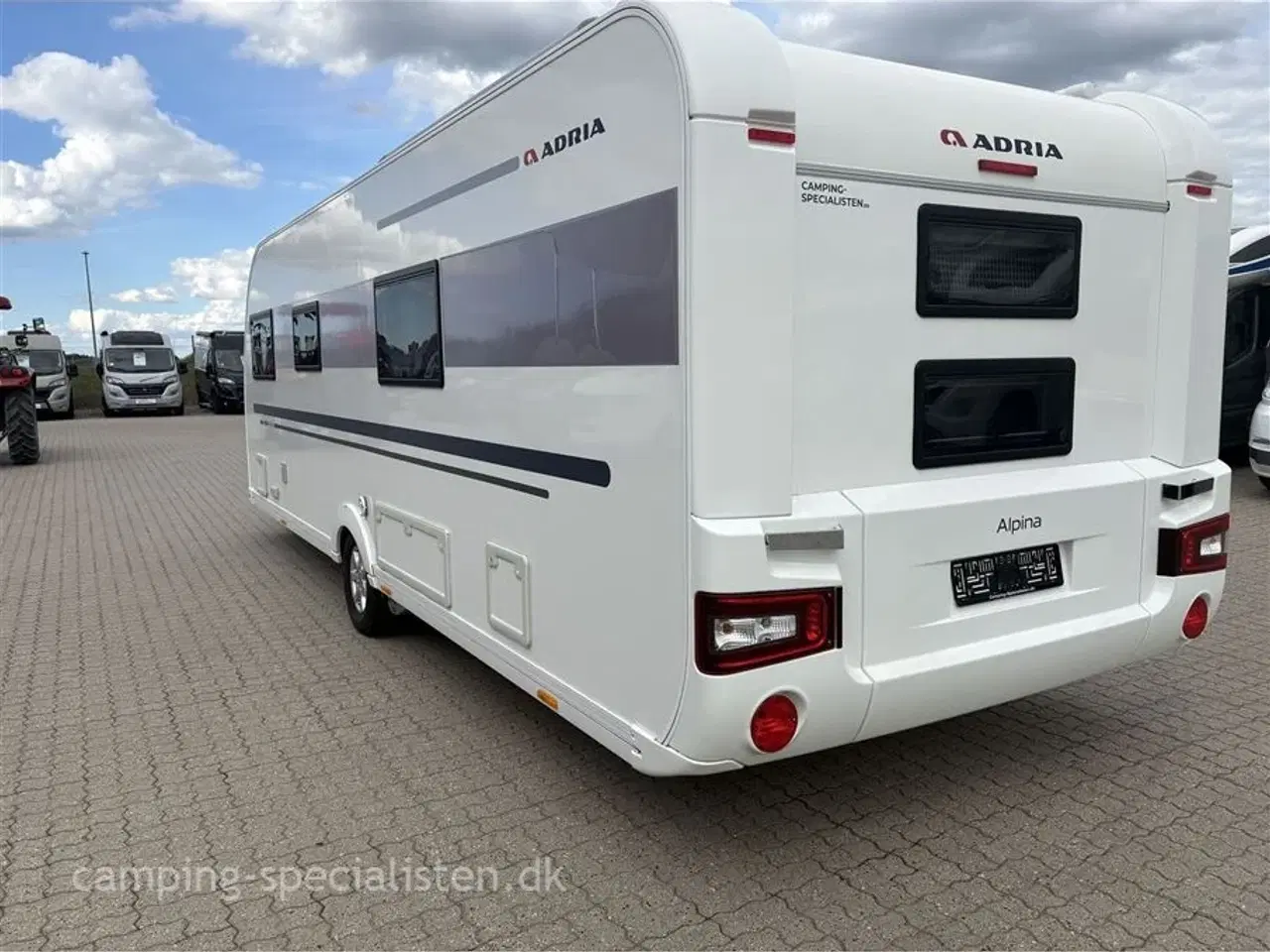 Billede 3 - 2019 - Adria Alpina 663 UK   Pæn og velholdt Adria Alpina 663 Uk fra 2019 kan nu opleves hos Camping-Specialisten i Silkeborg