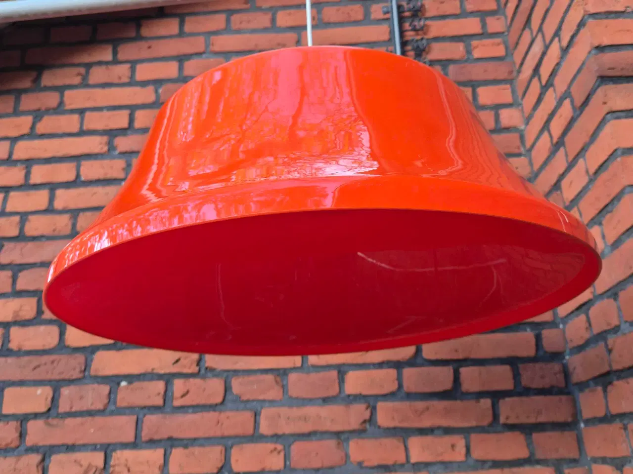 Billede 4 - Giga retrolampe i transparent plastik