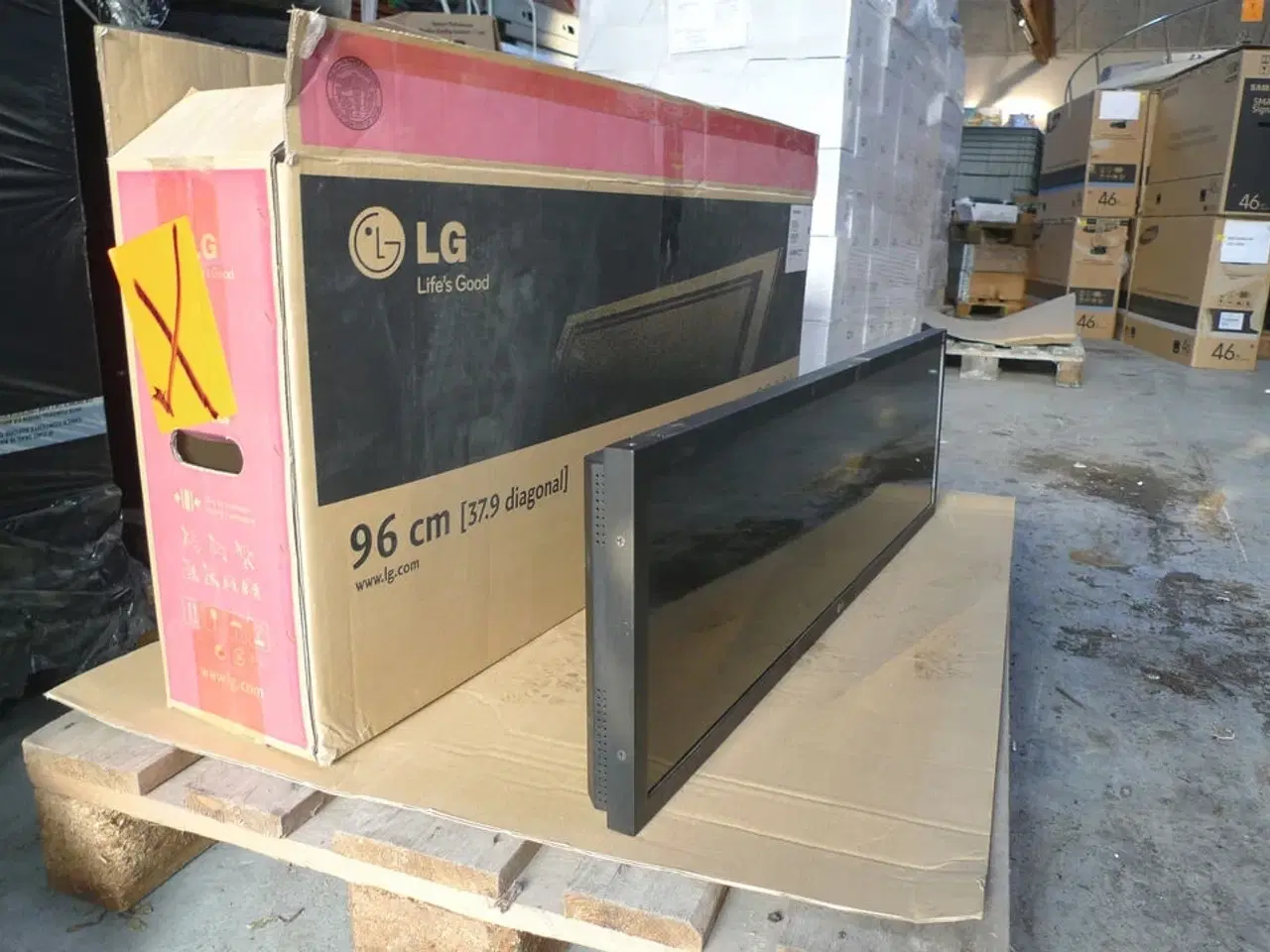 Billede 2 - Prof. Monitor 38" 97x29cm 38WR50MS, HDMI, DVI, USB m.m.