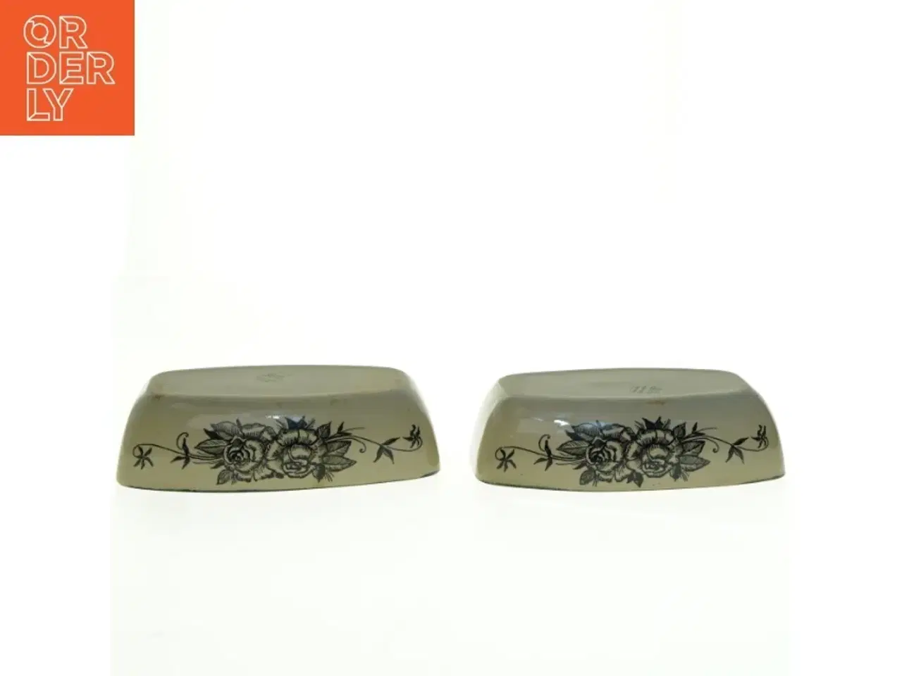 Billede 4 - Aksini Keramik fade med Sorte Bonderoser (str. 19 x 10 cm)