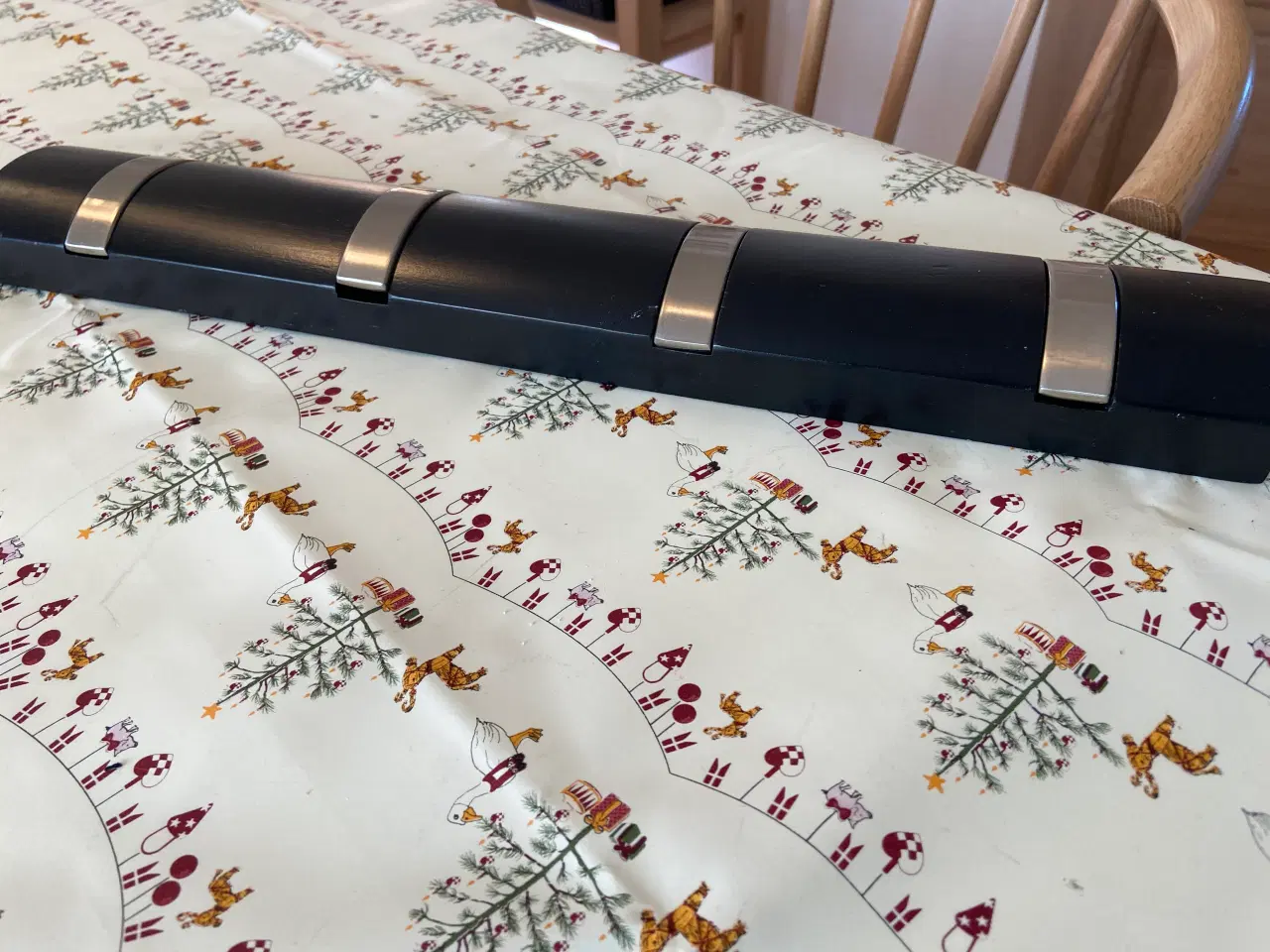 Billede 7 - Knagerække i sort med børstet stål