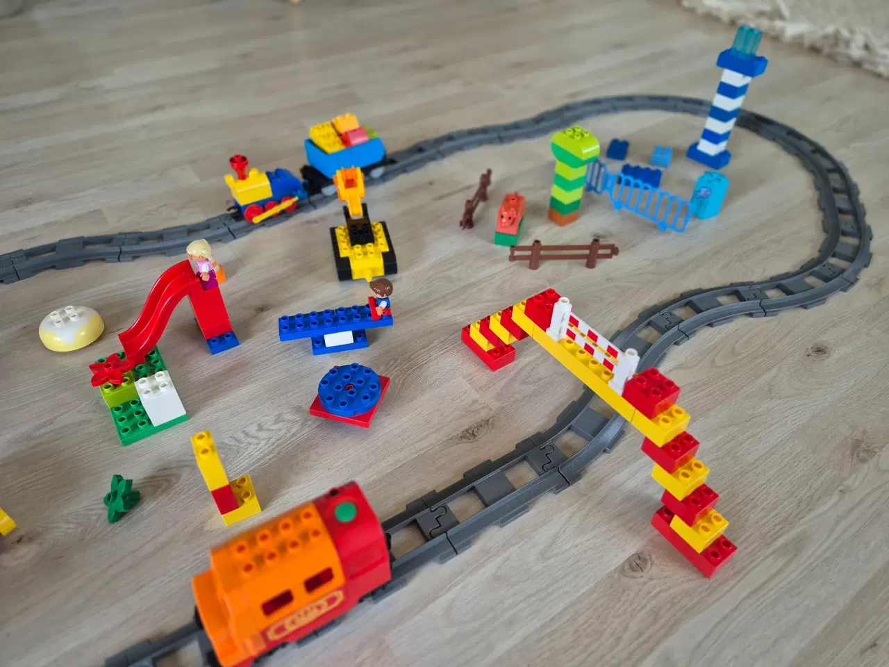 Billede 5 - Duplo Elektrisk Togbane, Kør forbi Dyr, Legeplads 