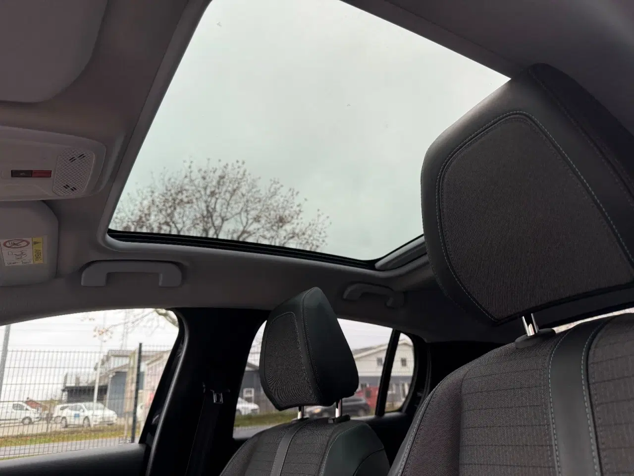 Billede 13 - Peugeot 208 1,5 BlueHDi 100 Allure Sky