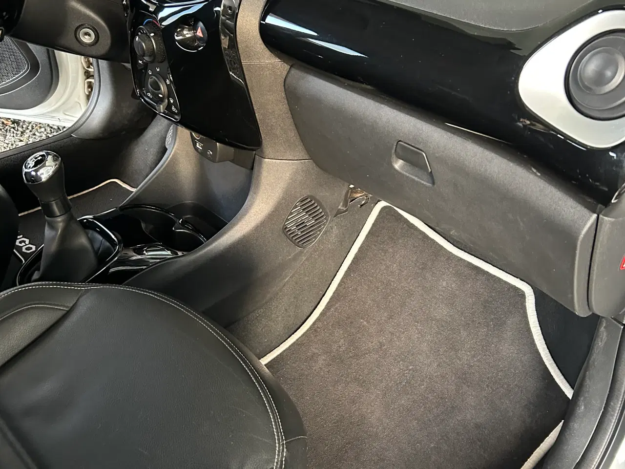 Billede 11 - Toyota Aygo 2018 nysynet fuld af komfort og udstyr
