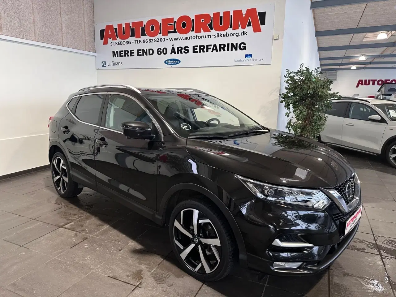 Billede 1 - Nissan Qashqai 1,3 Dig-T 140 Tekna