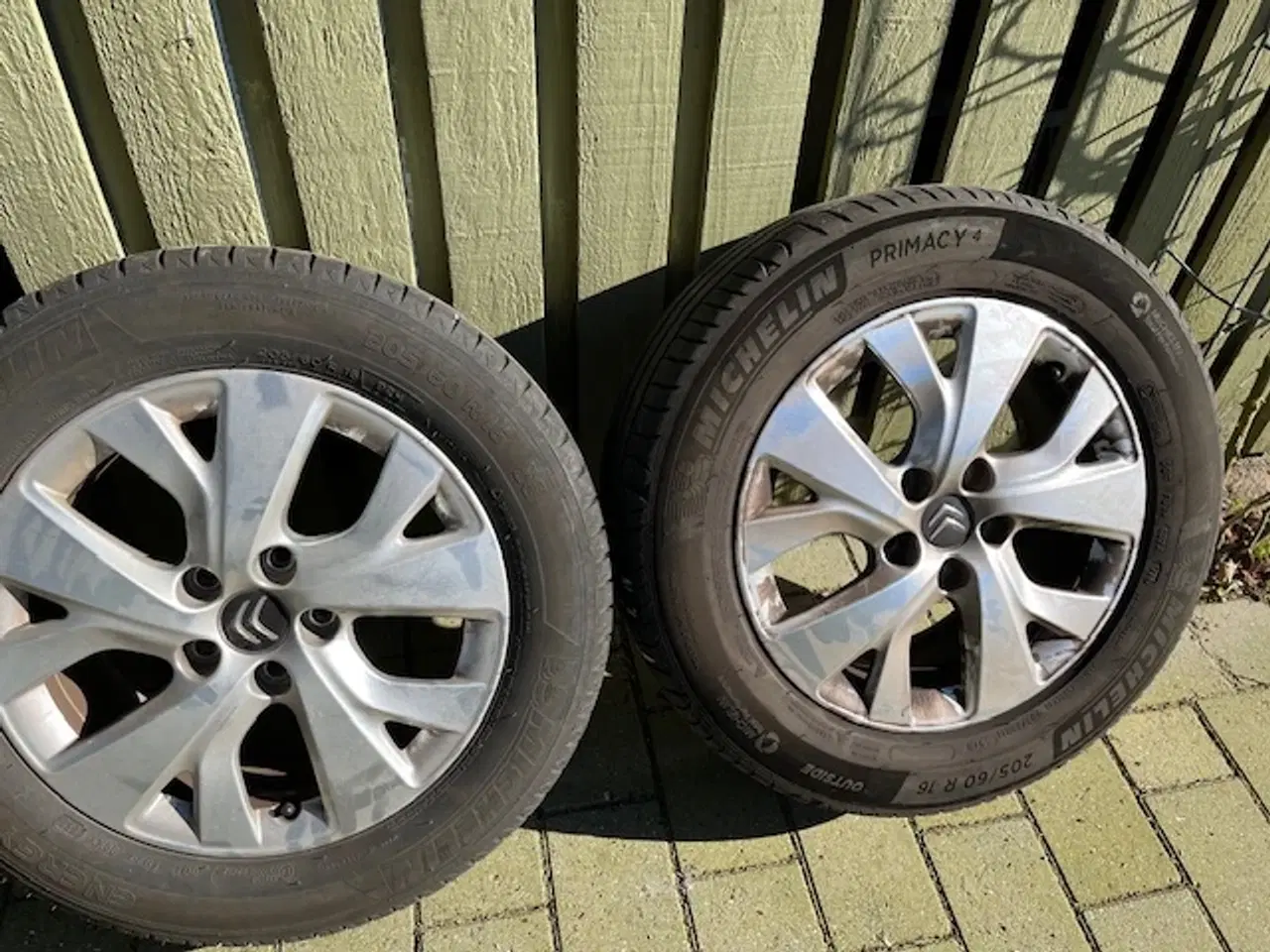 Billede 4 - 4 sommerdæk på alufælge 205/60 R16