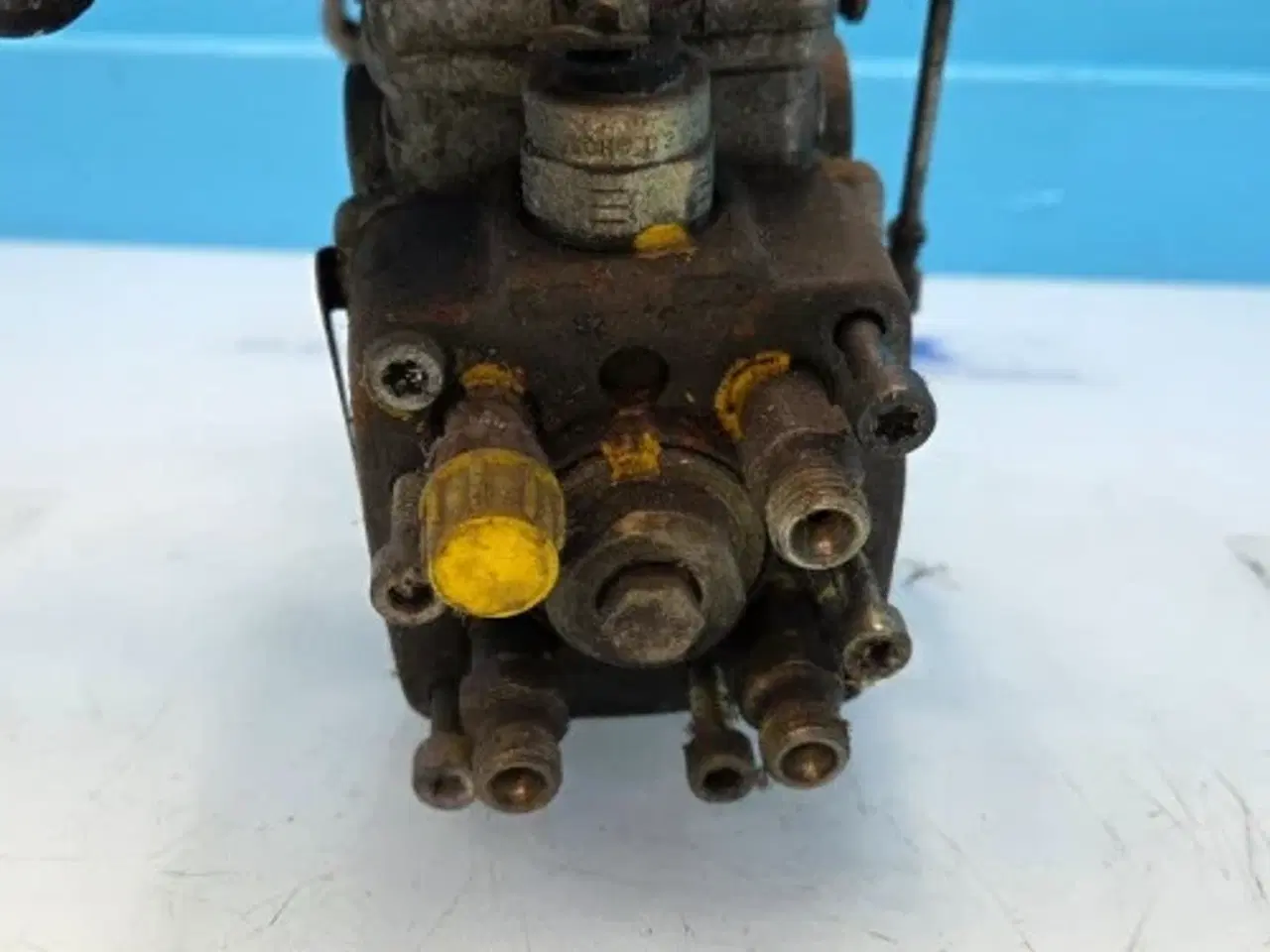 Billede 3 - Bosch Brændstofpumpe 068130081