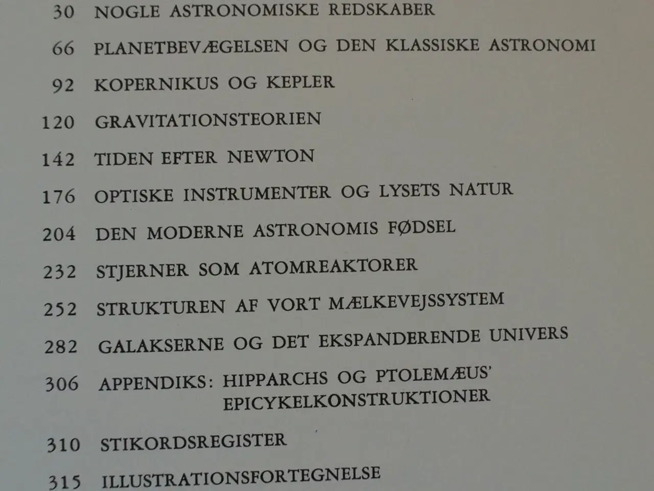Billede 2 - astronomi, af fred hoyle, emne: naturvidenskab