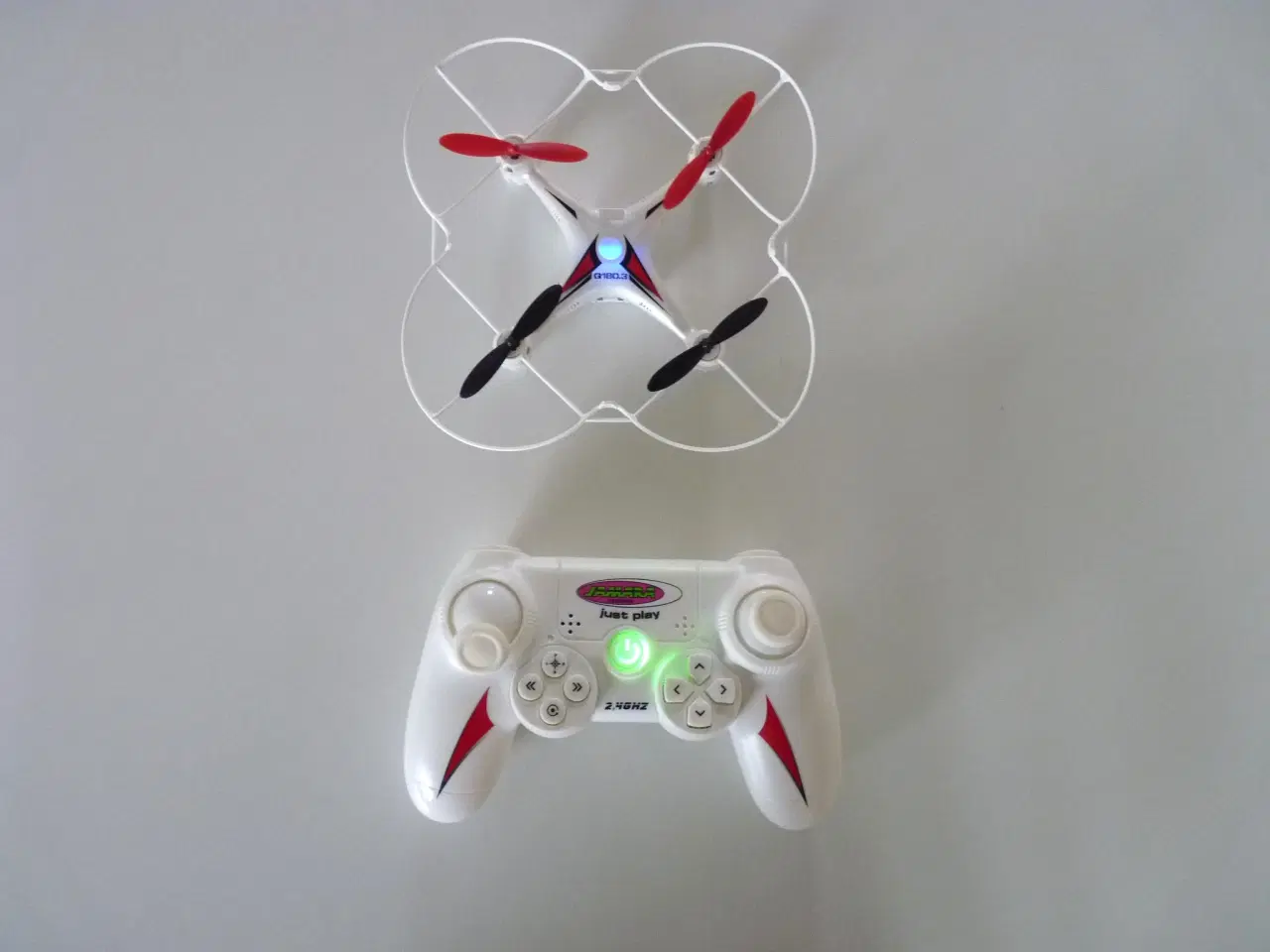 Billede 2 - Drone Q180.3 Quadrocopter 2.4 GHz 360° flip