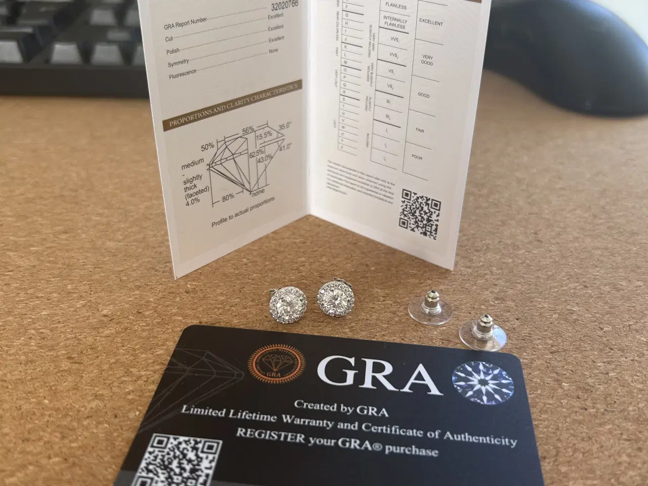 Billede 1 - Moissanite Halo øreringe 2 ct (1 per øre) · Hvidgu