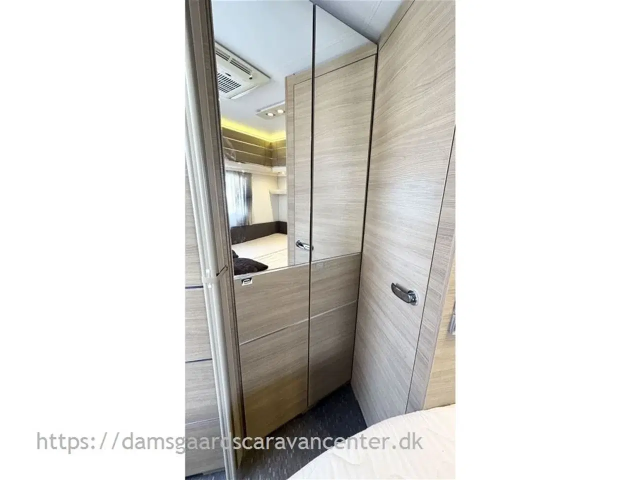 Billede 11 - 2016 - Adria Adora Silver "Jubilæumsmodel" 522 UP m. Alde   Franskseng-Alde-Gulv temp.-Mover-El-støtteben