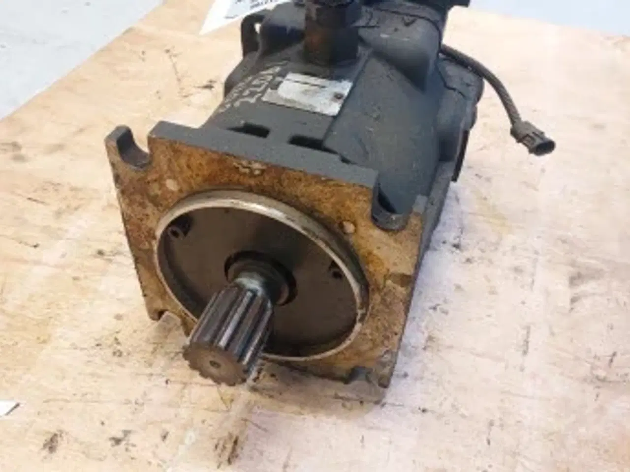 Billede 6 - Case IH 8010 Hydrostat motor 87282670