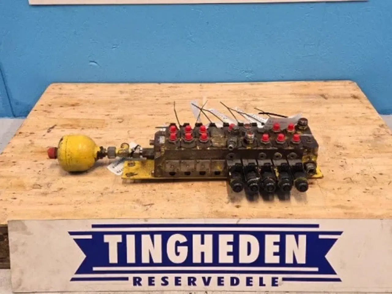 Billede 1 - New Holland TX68 Hydraulikventil 84023470