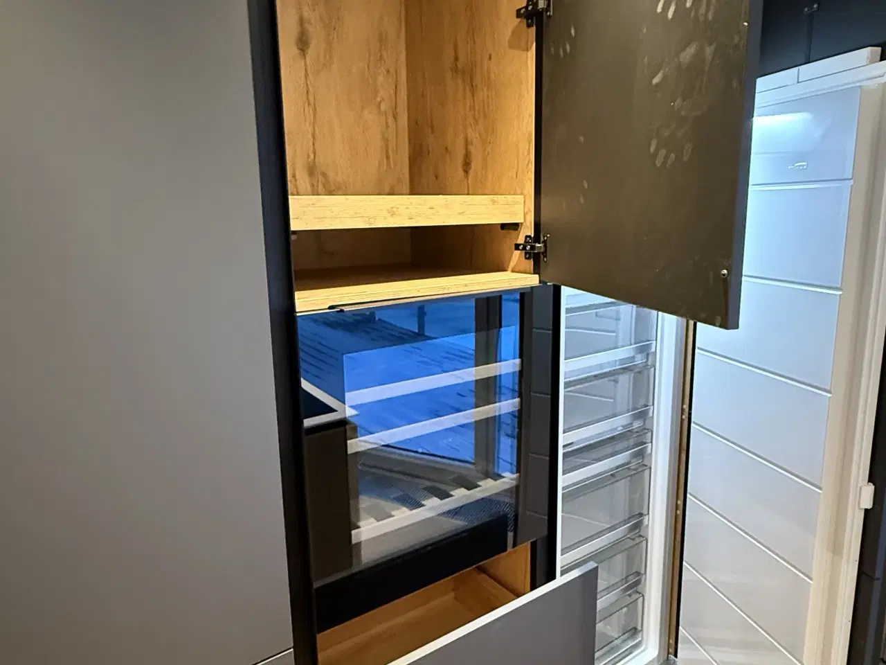 Billede 4 - Rotpunkt køkken uden hvidevarer.