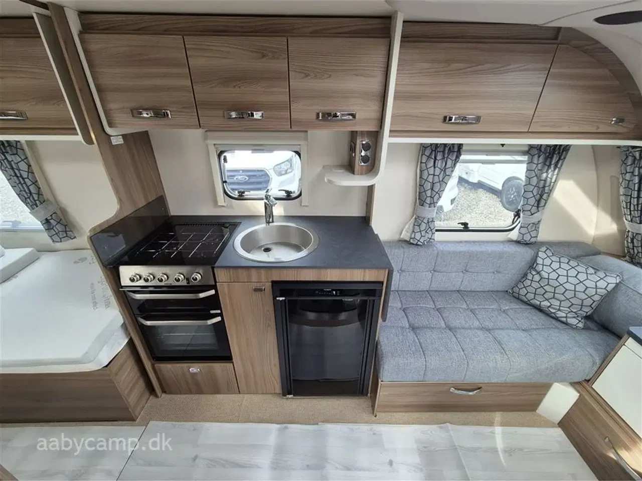 Billede 8 - 2022 - Sprite Mondial 490 Enkelt senge. markise. Isabella Capri fortelt. Mover. Batteri. gasalarm. cykelstativ.