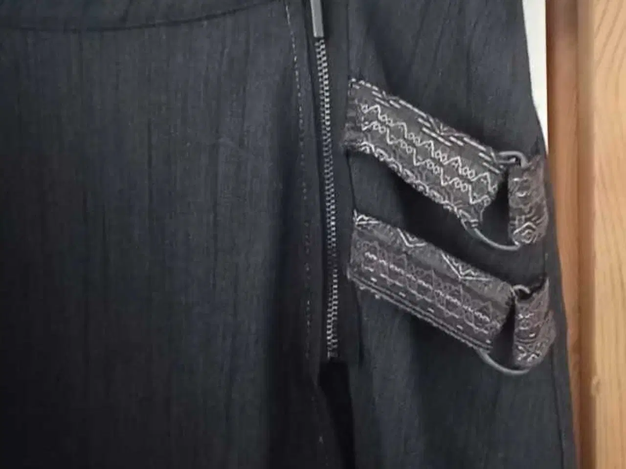 Billede 4 - Flot sæt i str 48