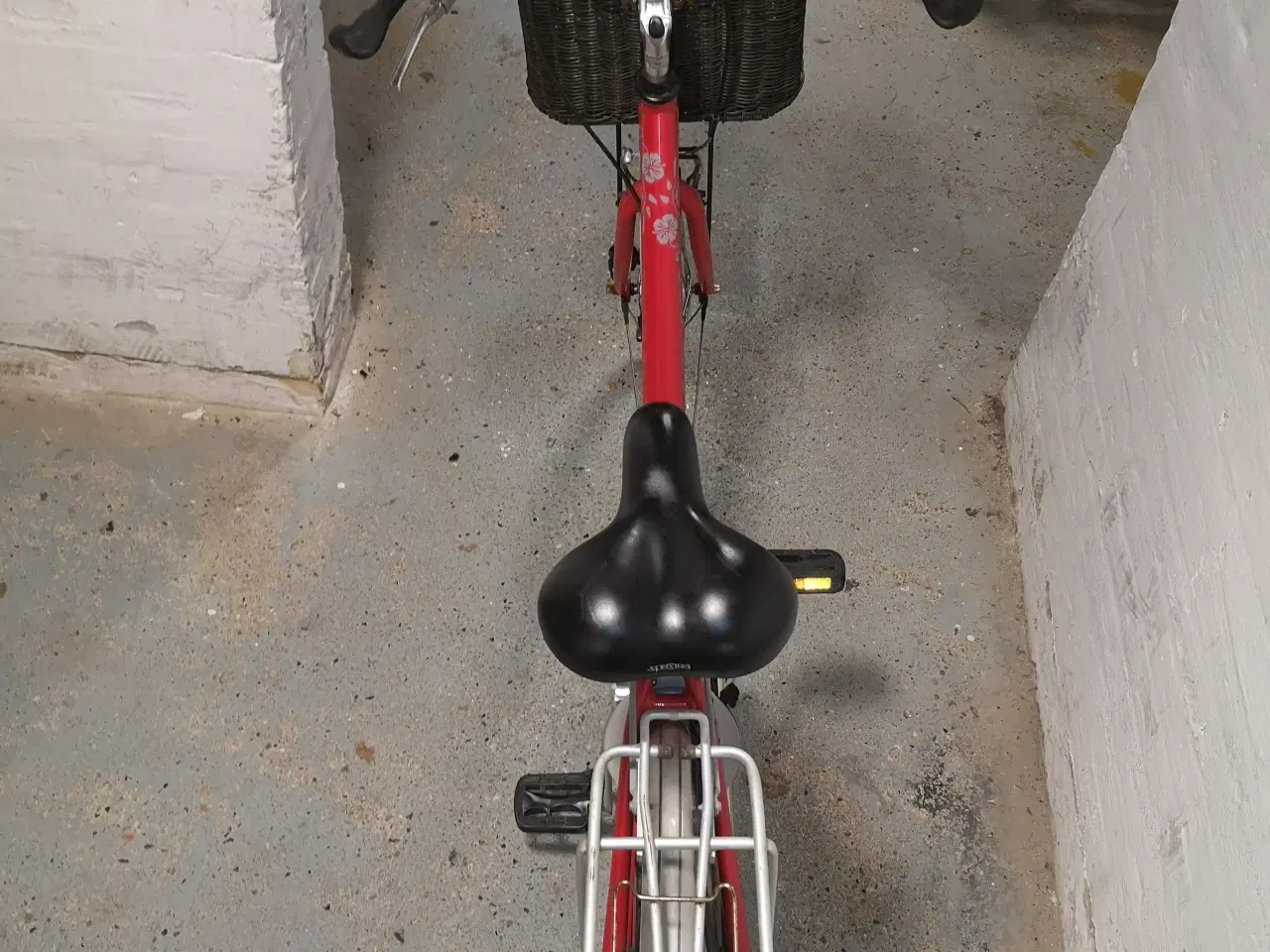 Billede 8 - Kildemoes Rød 28"  48cm   7 gear..Løs 1 nøgle.. ny