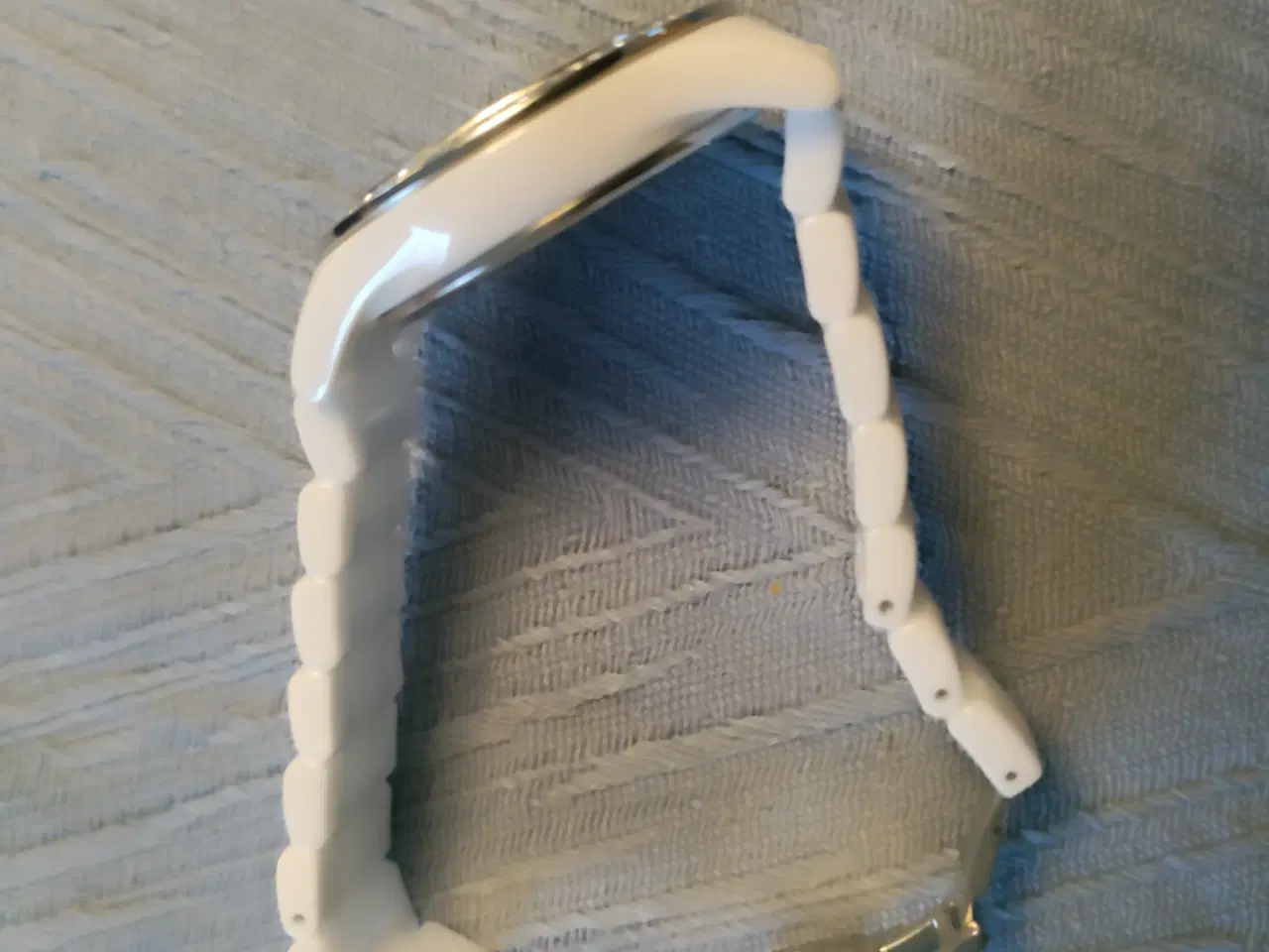 Billede 3 - Emporio Armani AR-1426 Hvidt Dameur i Ceramica