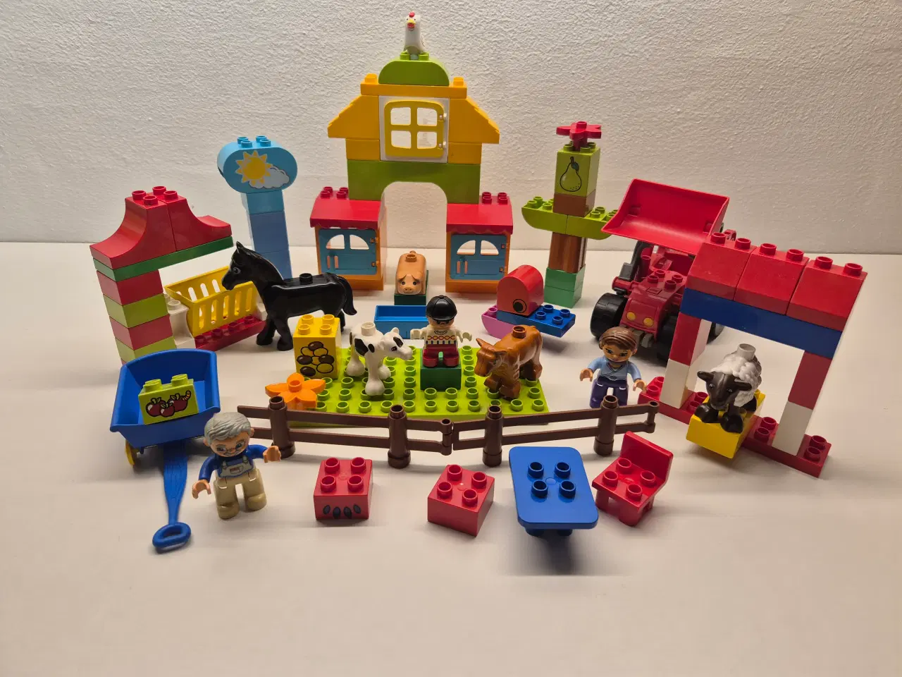 Billede 1 - Duplo Bondegård med Dyr samt mange forskellige fig