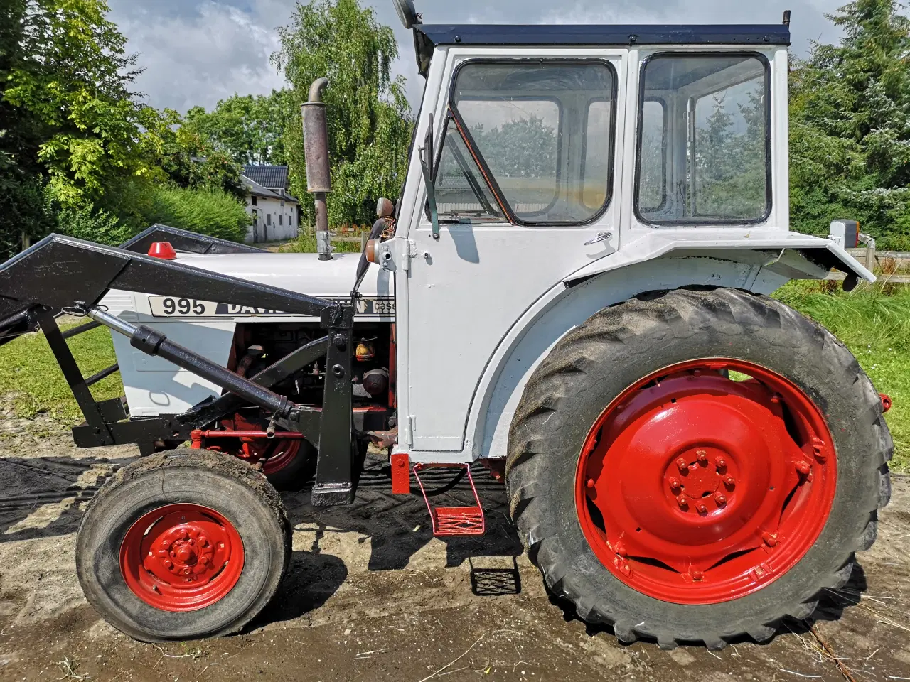 Billede 6 - Traktor med frontlæsser