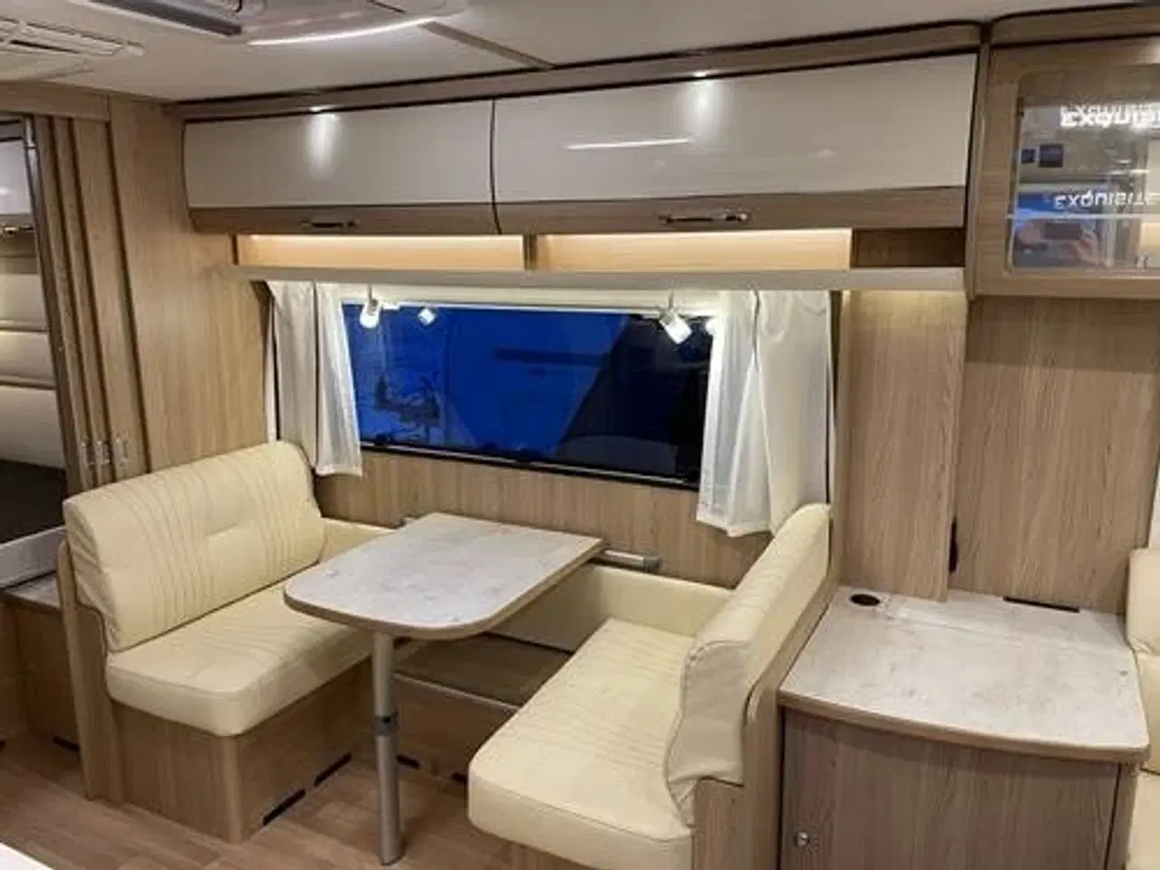 Billede 4 - LMC Exquisit Vip 685 D - Smugkig på Januar Tilbud - Spar 30.000