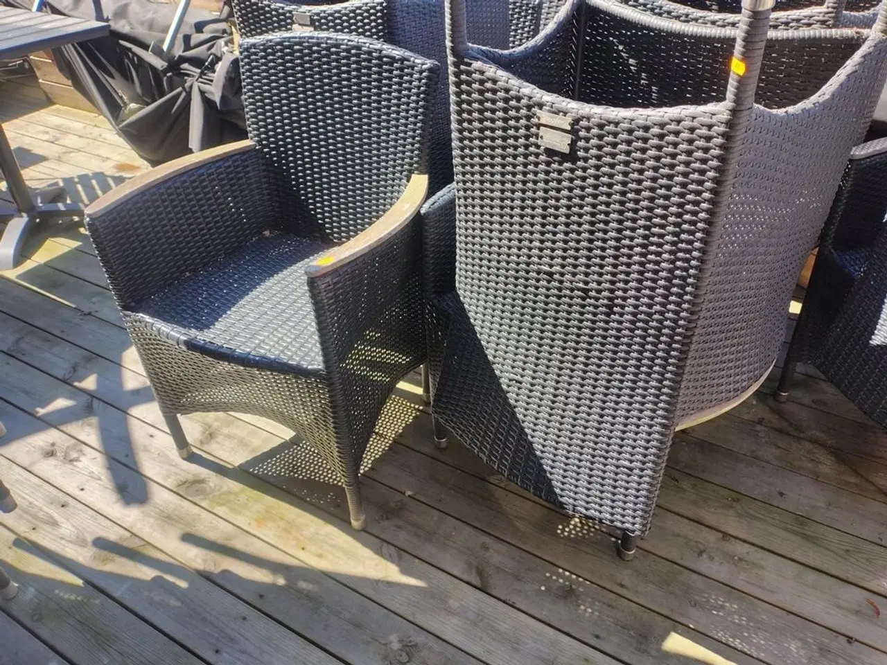 Billede 1 - Ni stole med armlæn. Polyrattan.