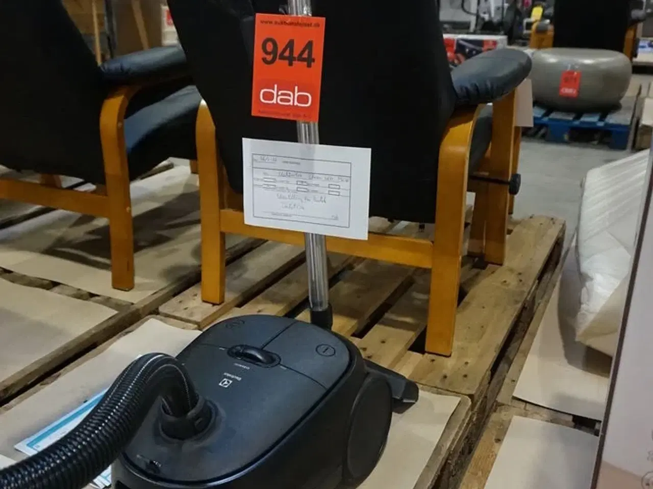 Billede 2 - Electrolux Clean 600 støvsuger med pose Sort