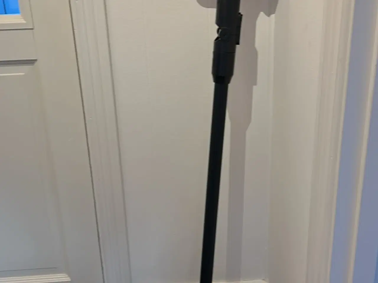 Billede 2 - Point ledningsfri støvsuger