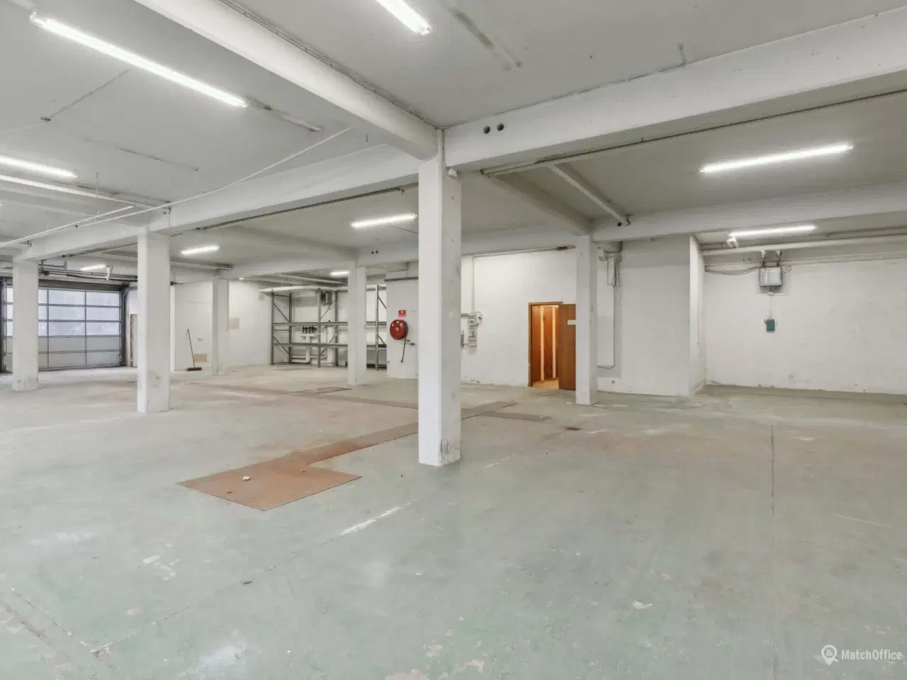 Billede 7 - Lager på 360 m² med port i terræn