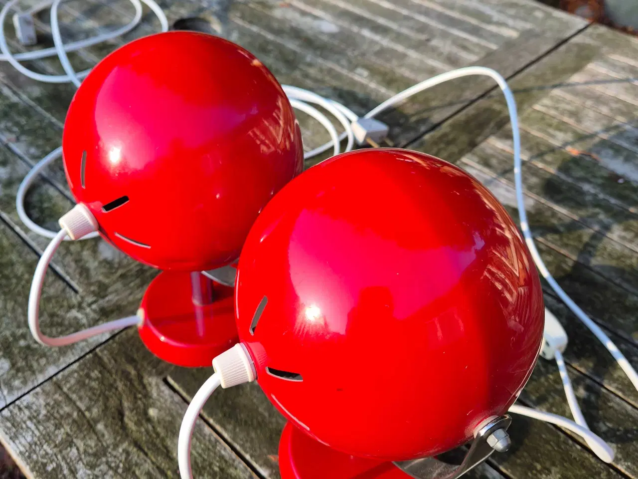 Billede 9 - Herlige røde væglamper med beslag