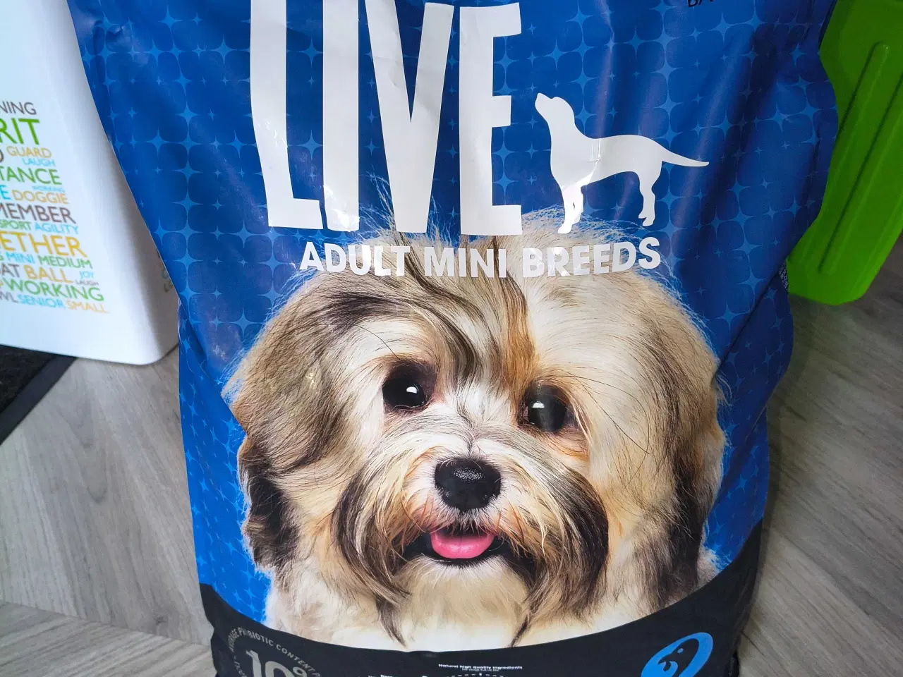 Billede 1 - Hundefoder sælges 