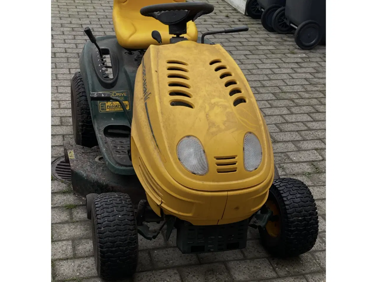 Billede 1 - Søger Hjelm til Yard-man 6180