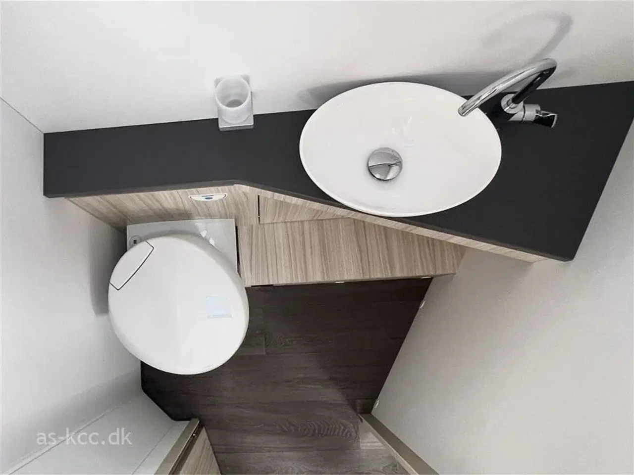 Billede 23 - 2024 - Sun Living S 75 SC Ny Sun Living S 75 SC automat gear og fritstående dobbelt seng.