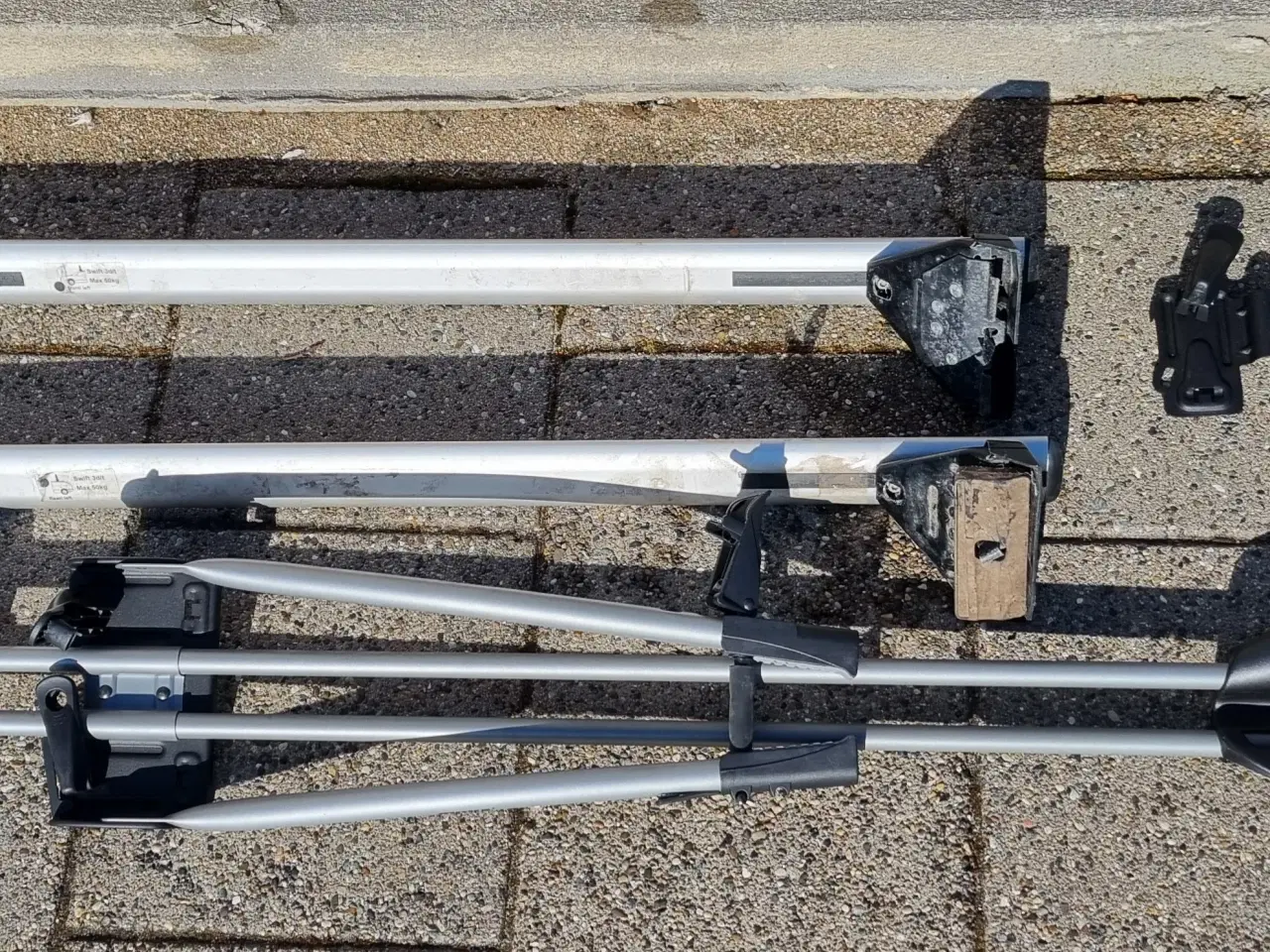 Billede 2 - Tagbøjler med cykelstativ