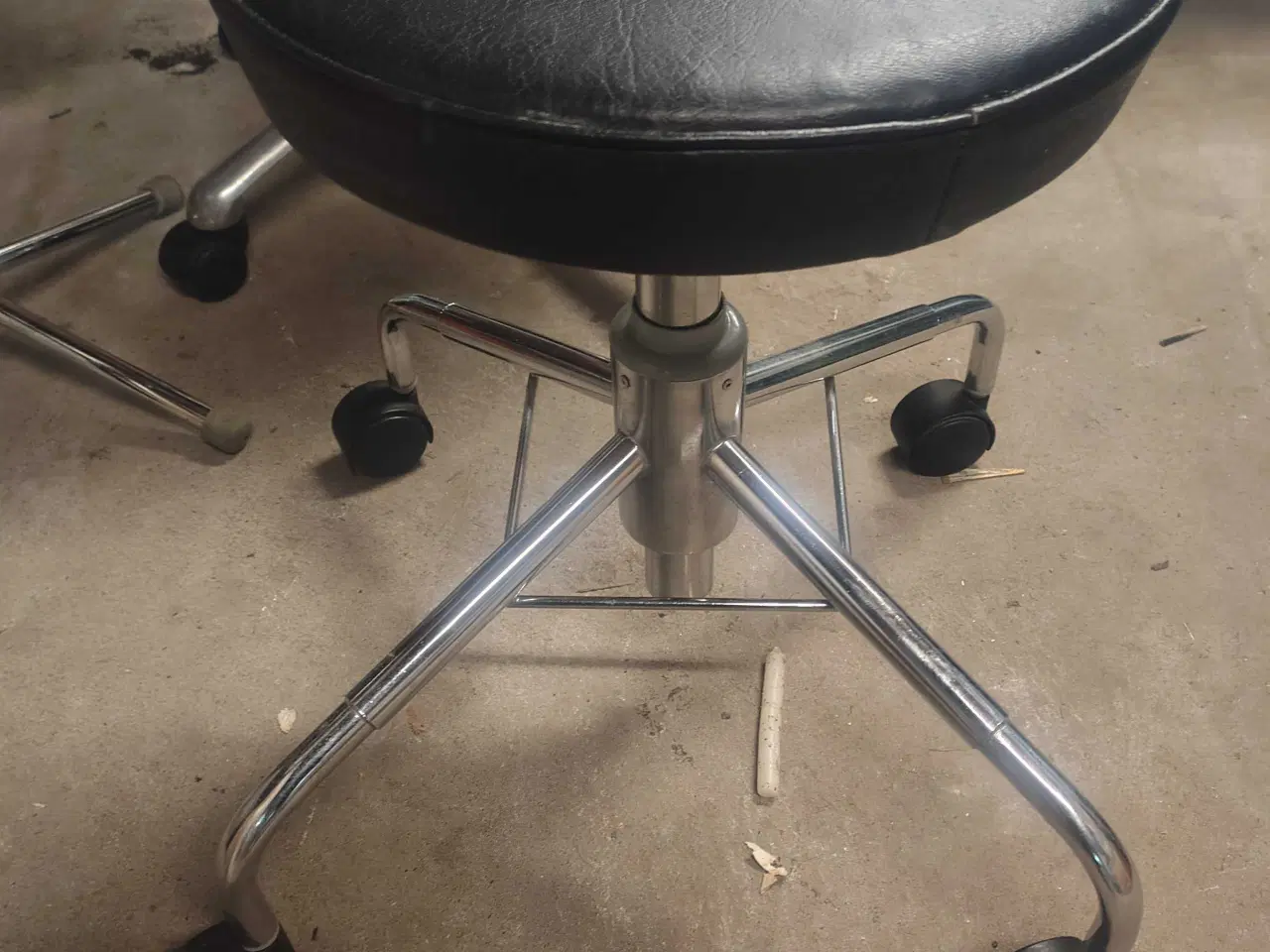 Billede 2 - Forskellige behandler stole / tilbehør