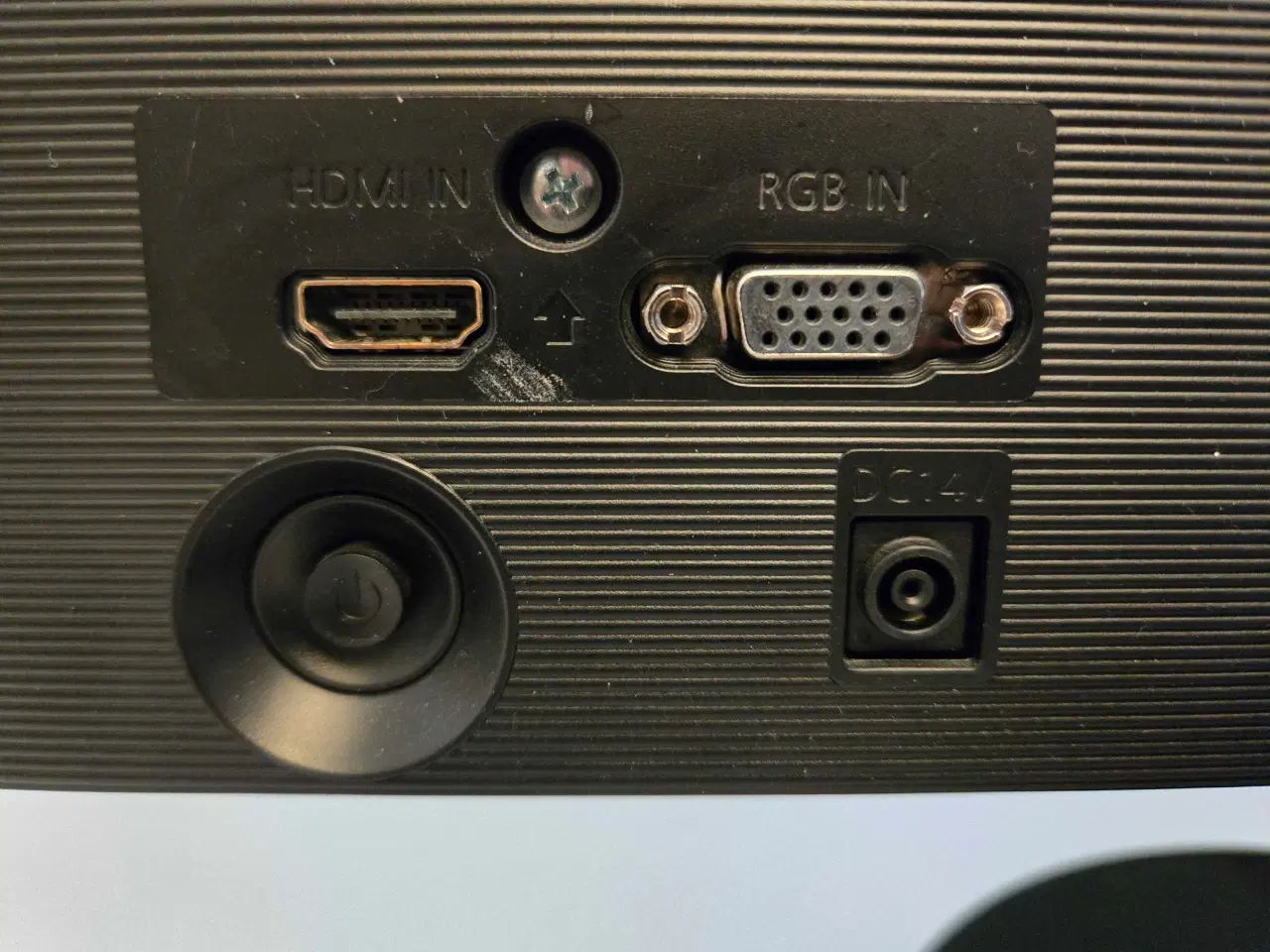 Billede 3 - Samsung S24F350FHU 24 tommer skærm