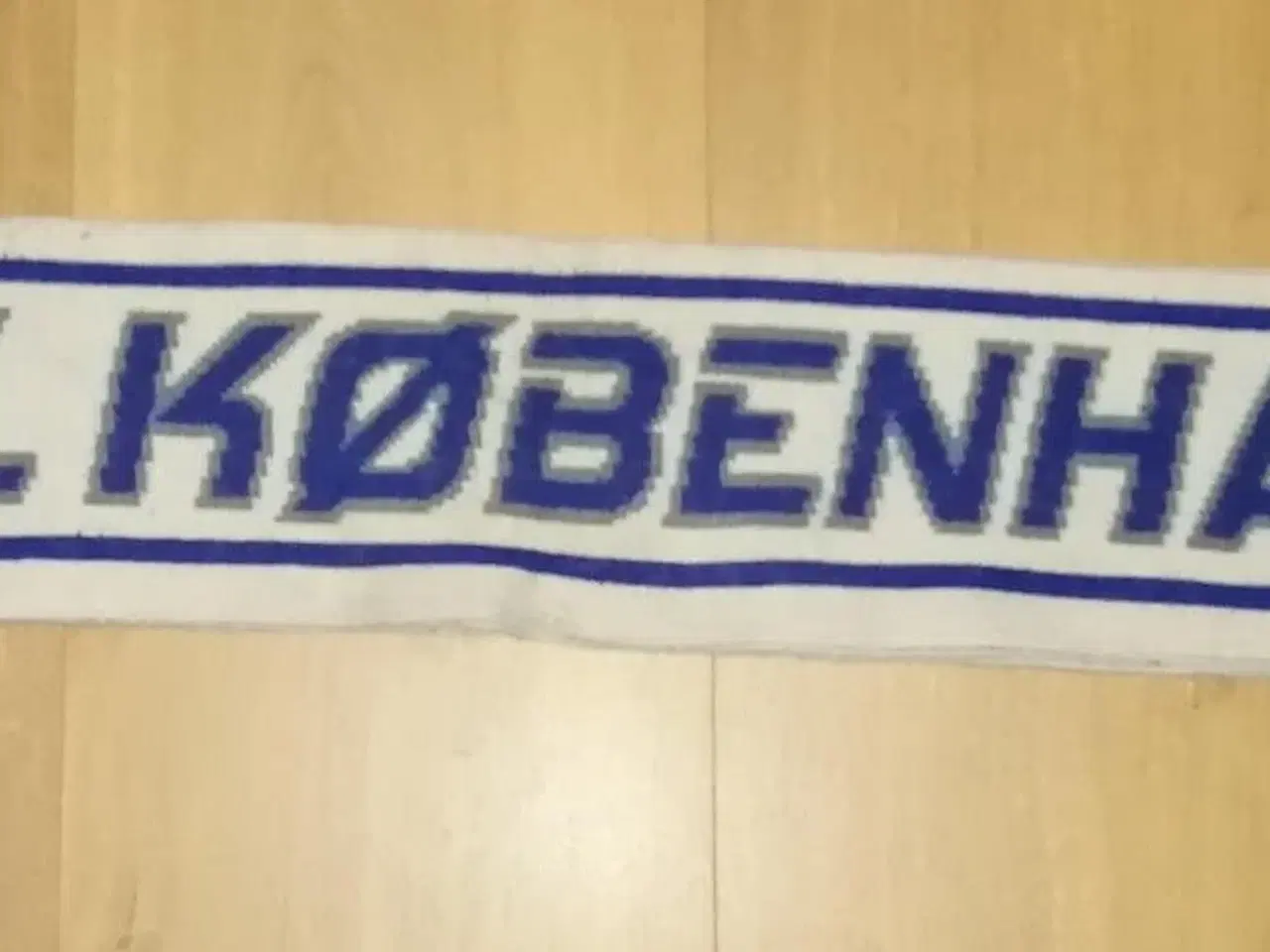 Billede 1 - F.C. KØBENHAVN BOLANOS HALSTØRKLÆDE, SAMLEOBJEKT