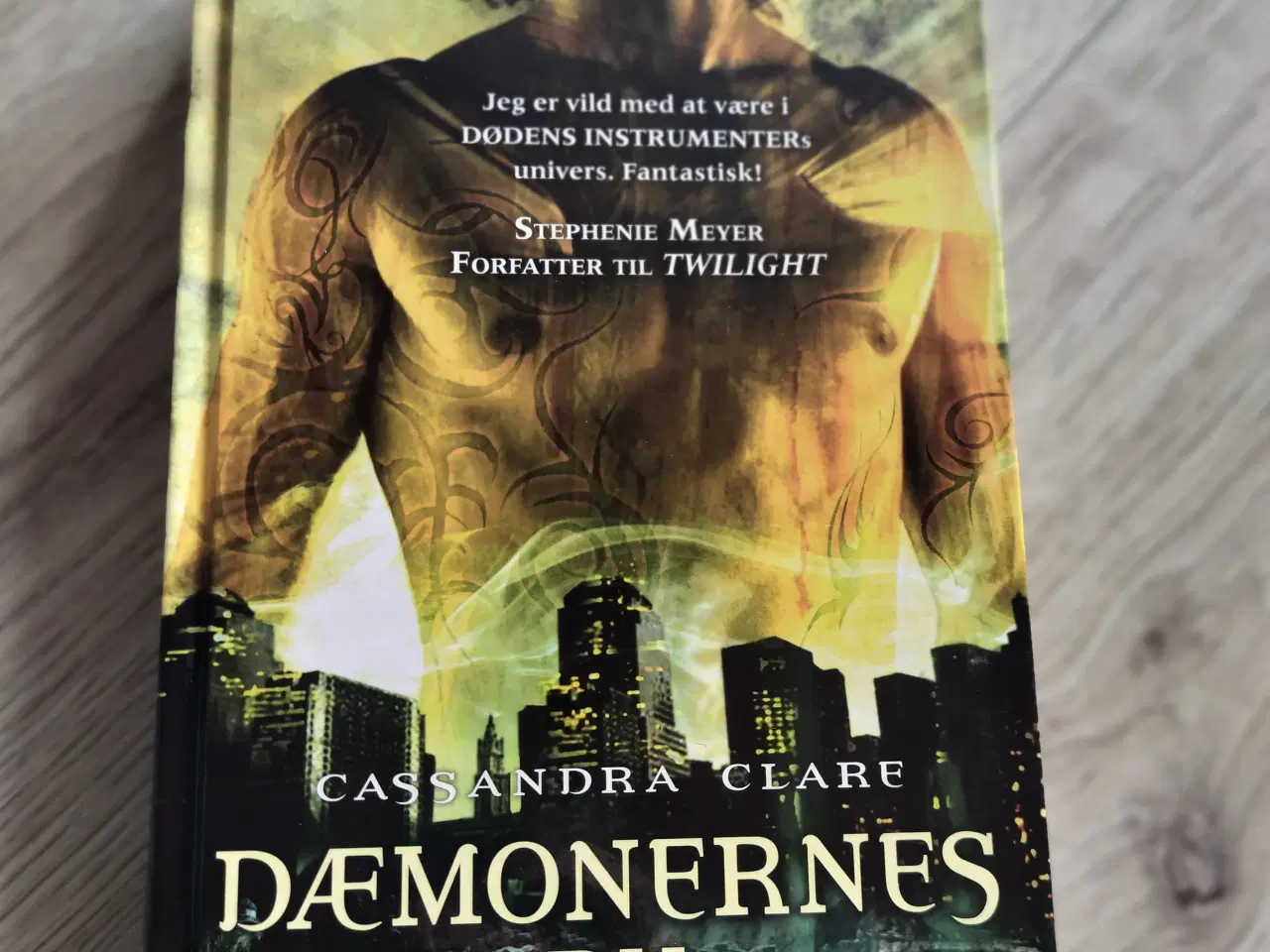 Billede 1 - Dæmonernes by af Cassandra Clare 