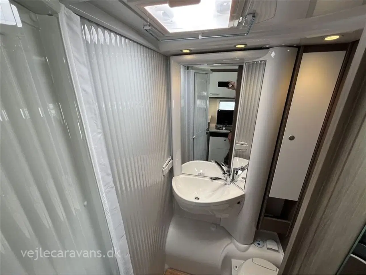 Billede 7 - 2026 - Carado V339 PRO+