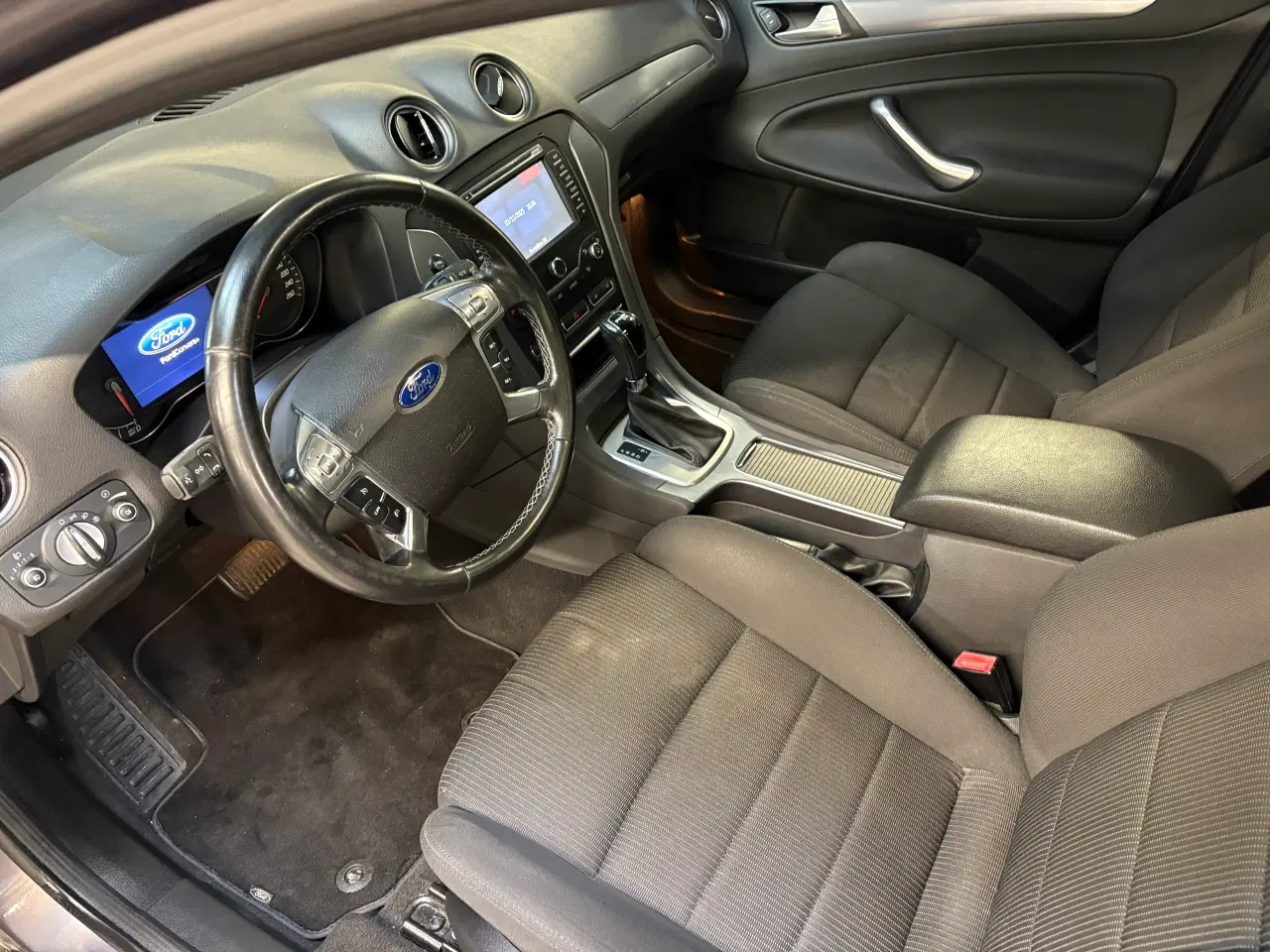 Billede 8 - Ford Mondeo 2,0i benzin St.Car aut.gear nysynet