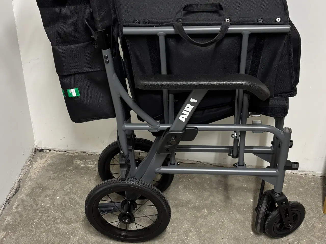 Billede 4 - Kørestol AIR 1 Magnesium Transport 9 kg