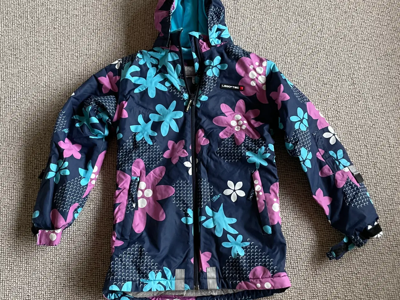 Billede 1 - Vinter jakke størrelse 10 år