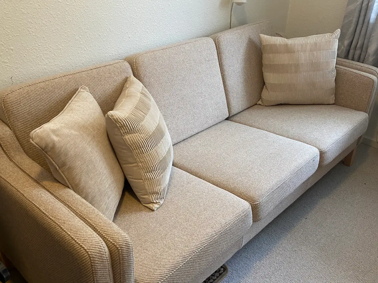 Billede 1 - Sofa sælges