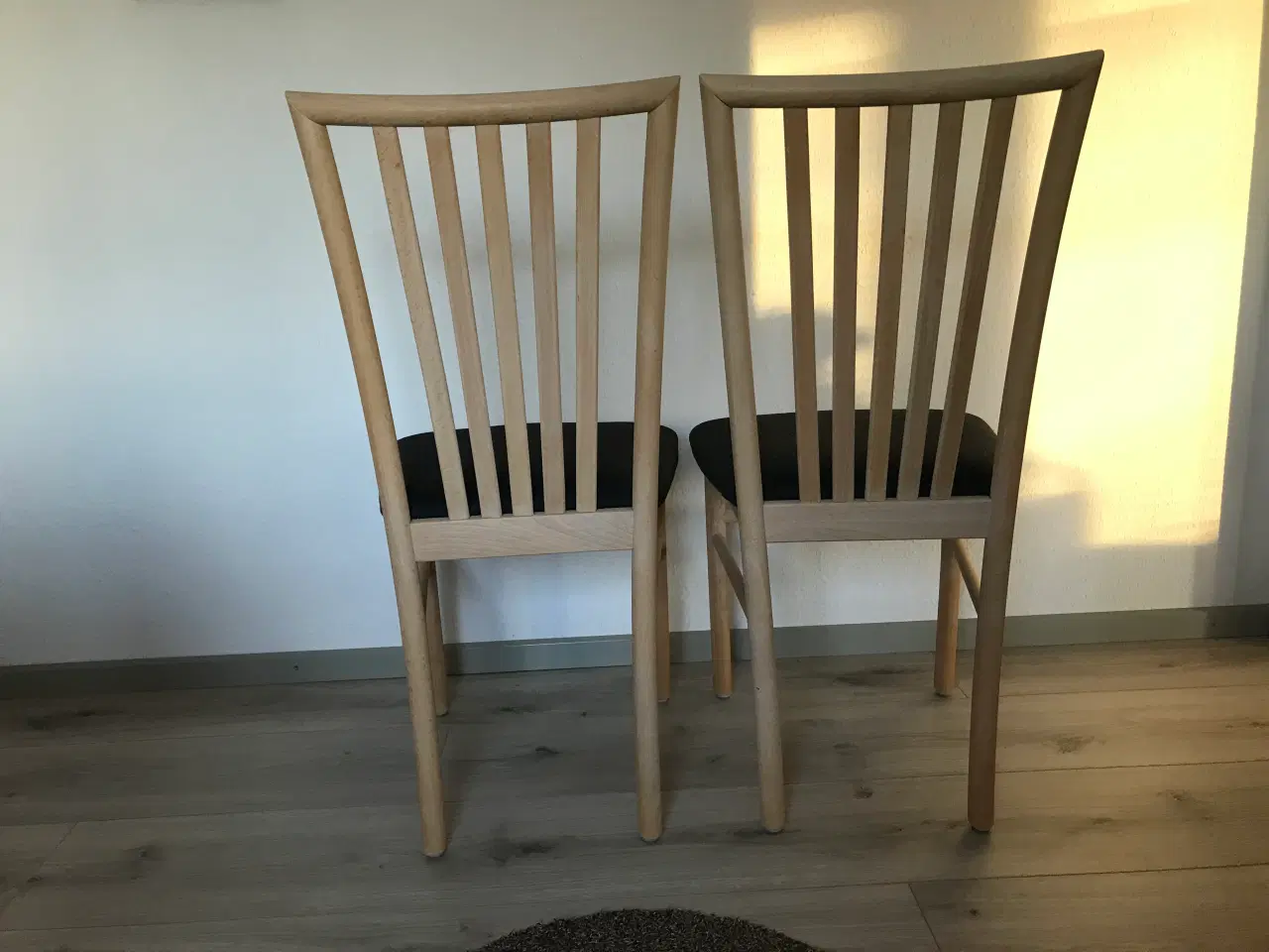 Billede 3 - 4 spisebordstole i sæbe bøg